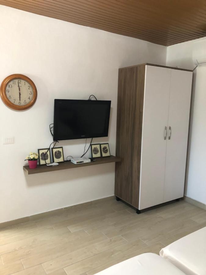 Olive House. Hotel Vlorë Eksteriør billede