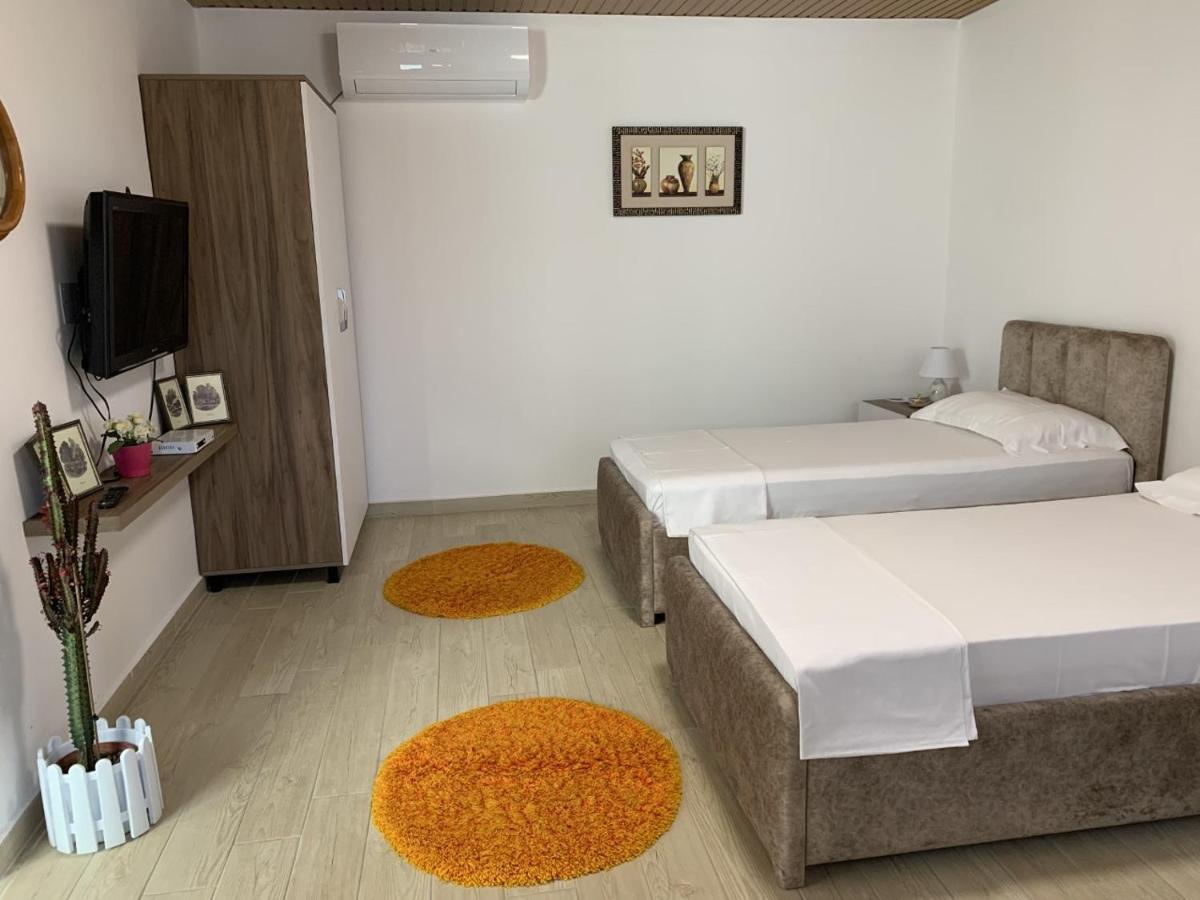 Olive House. Hotel Vlorë Eksteriør billede